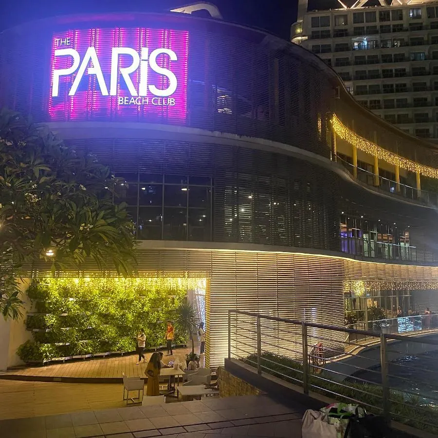 Azure Urban Resort Staycation By Lv Paranaque City
